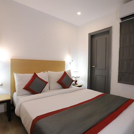 Qotel Hotel Ip Residency East Delhi Preet Vihar Nuova Delhi Esterno foto