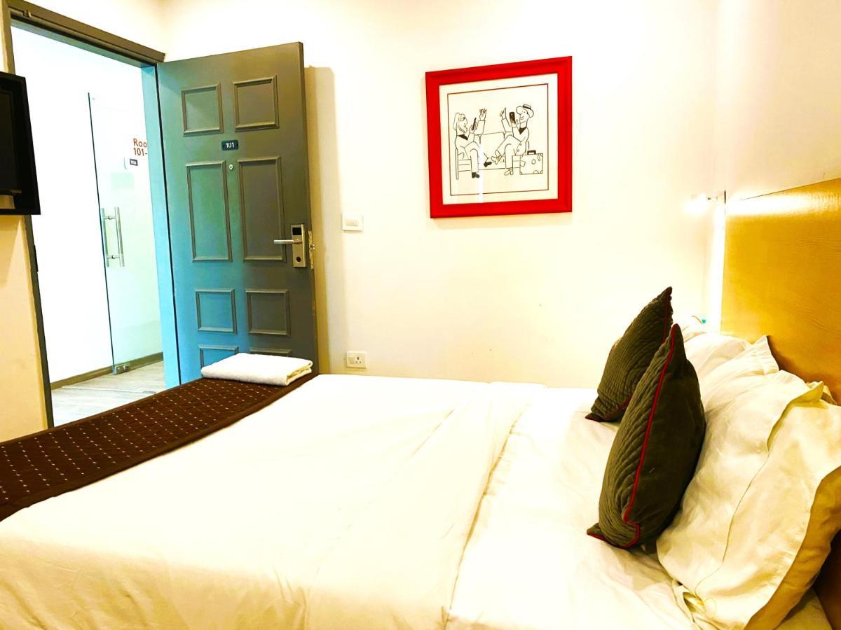 Qotel Hotel Ip Residency East Delhi Preet Vihar Nuova Delhi Esterno foto