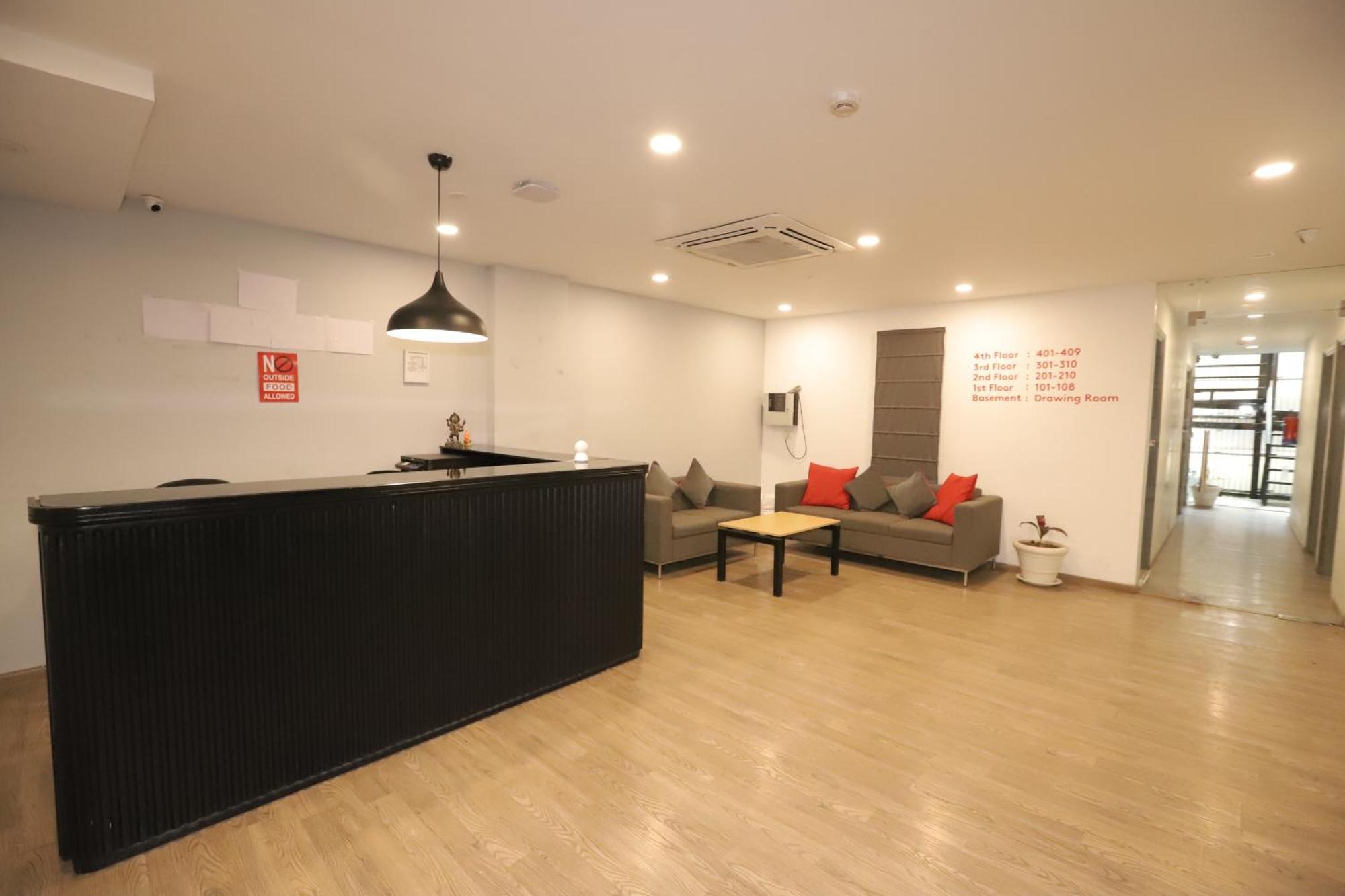 Qotel Hotel Ip Residency East Delhi Preet Vihar Nuova Delhi Esterno foto